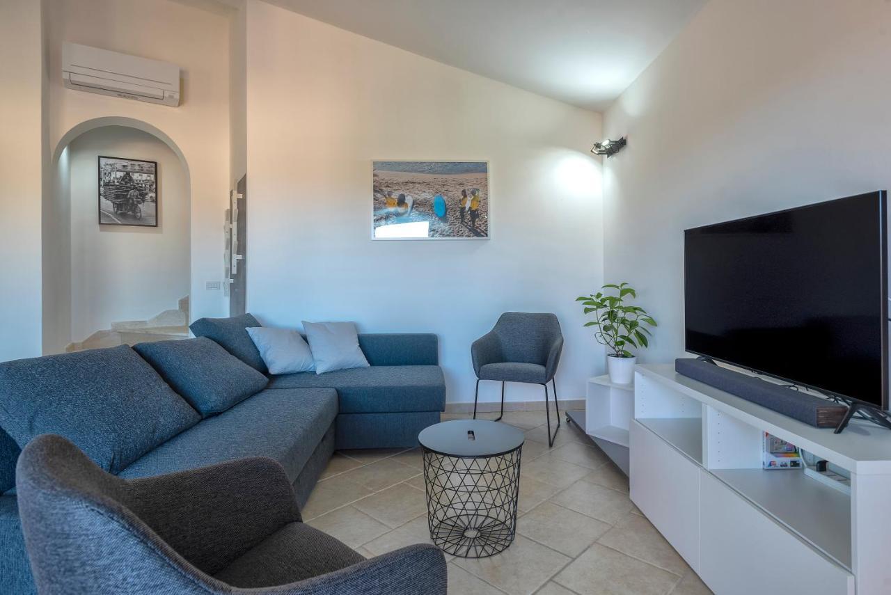 Apartamento House Of Lens Golfo Aranci Exterior foto